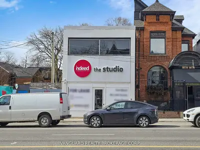 118 Avenue Road, Toronto C02, ON M5R 2H4