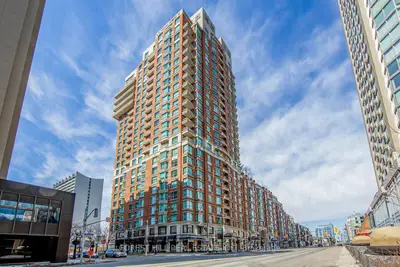 38 Avenue Road 305, Toronto C02, On M5r 2g2