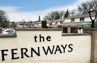 3 Rock Fern Way, Toronto C15, On M2j 4n9