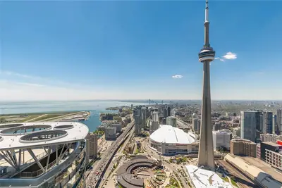 14 York Street 6707, Toronto C01, On M5j 2z2