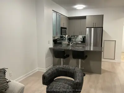 438 King Street W 415, Toronto C01, On M5v 3t9