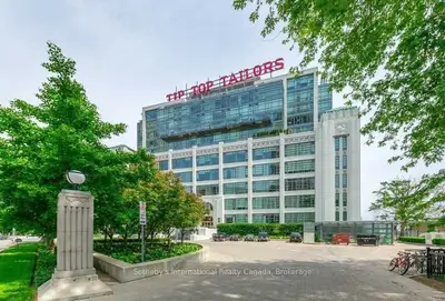 637 Lake Shore Boulevard W 323, Toronto C01, On M5v 3j6