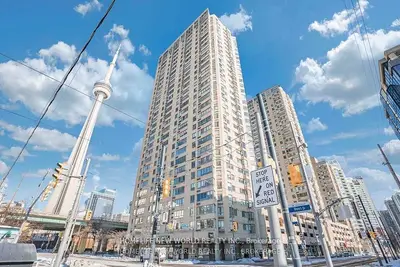 270 Queens Quay W 2501, Toronto C01, On M5j 2n4