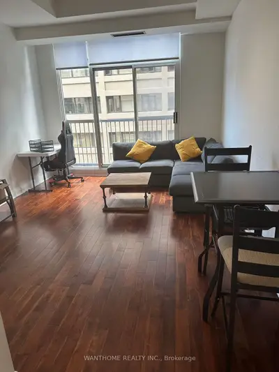 8 Wellesley Street E 506, Toronto C08, On M4y 3b2