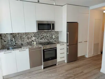 28 Wellesley Street E 2210, Toronto C08, ON M4Y 0C4