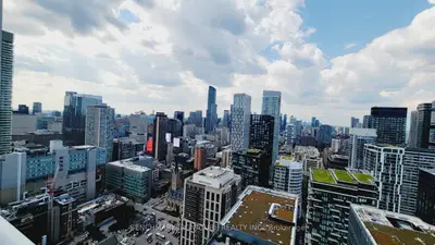 88 Queen Street E 4512, Toronto C08, On M5c 0b6