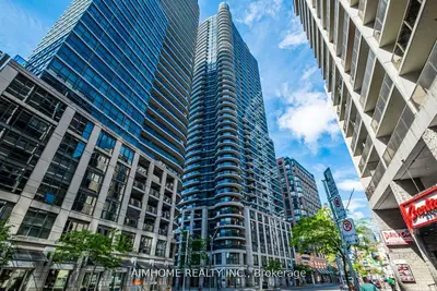 21 Carlton Street 4104, Toronto C08, On M5b 1l3