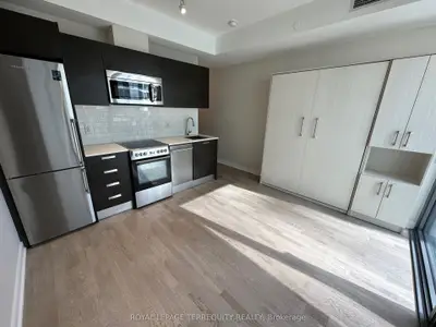 57 St. Joseph Street 904, Toronto C01, On M5s 0c5