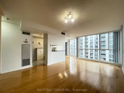 736 Bay Street 1910, Toronto, On M5g 2m4