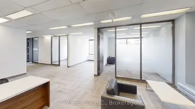180 Dundas Street 1502, Toronto C01, ON M5G 1Z8