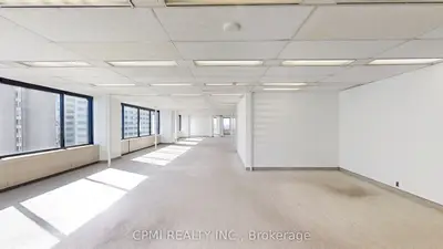 180 Dundas Street 1700, Toronto C01, ON M5G 1Z8