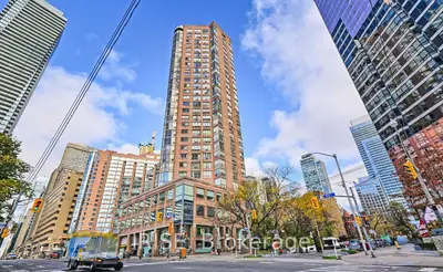44 St Joseph Street 1916, Toronto C01, On M4y 2w4