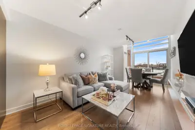 775 King Street W 425, Toronto C01, On M5v 2k3