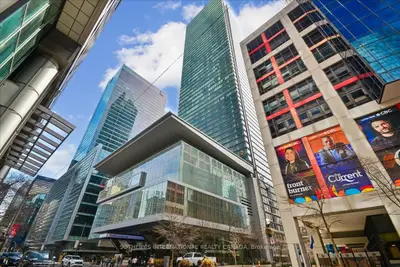 183 Wellington Street W 3703, Toronto C01, On M5v 0a1