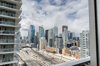 20 Richardson Street 2406, Toronto C08, On M5a 0s6