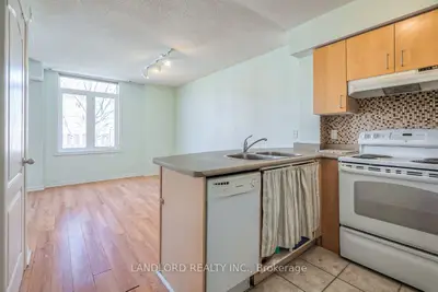 3 Sudbury Street 304, Toronto C01, On M1j 3w6
