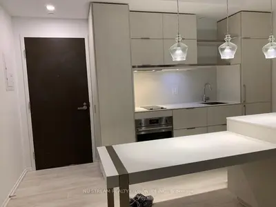197 Yonge Street 3213, Toronto C08, On M5b 0c1