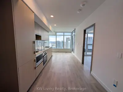 1 Concord Cityplace Way 4315, Toronto C01, On M5v 0x3