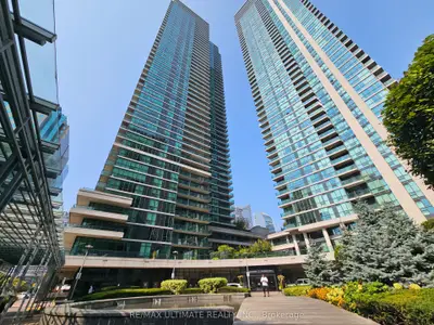 33 Bay Street 4901, Toronto C01, On M5j 2z3