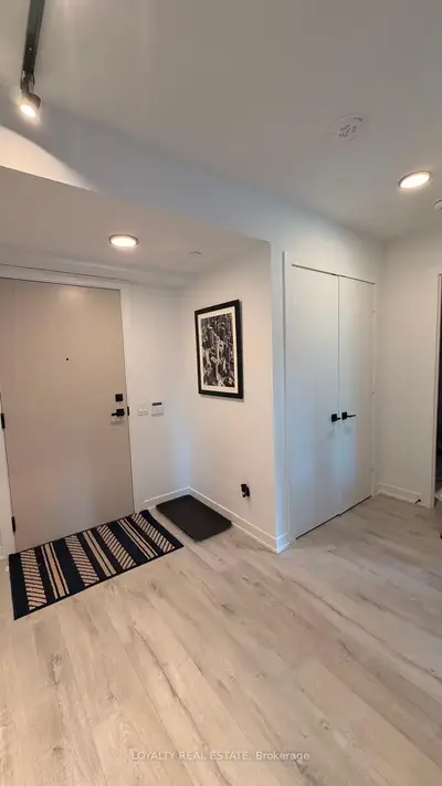 327 King Street W 805, Toronto C01, On M5v 1j5