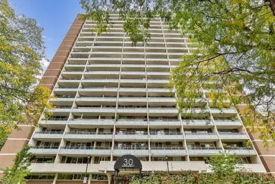 30 Gloucester Street 1807, Toronto C08, On M4y 1l6