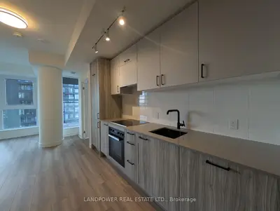 5 Quarrington Lane 1502, Toronto C13, On M3c 0s5