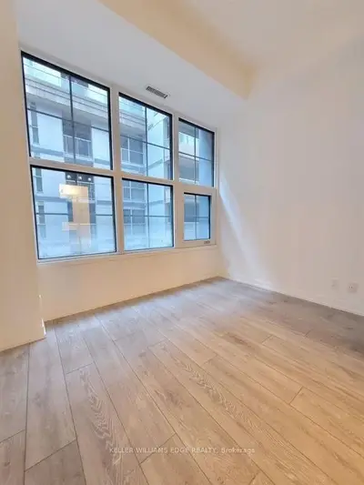 55 Mercer Street 601, Toronto C01, On M5v 3w2
