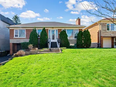 179 Betty Ann Drive, Toronto C07, On M2n 1x5