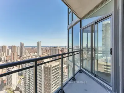 45 Charles Street E 3312, Toronto C08, On M4y 0b8
