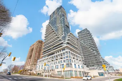 10 Inn On The Park Drive 1601, Toronto C13, On M3c 0p9