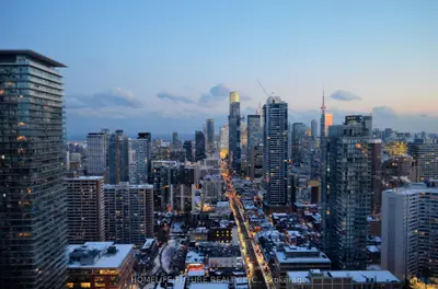 1 Bloor Street E 3306, Toronto C08, On M4w 0a8