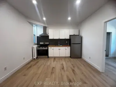 804a St Clair Avenue W 102, Toronto C03, On M6c 1b6