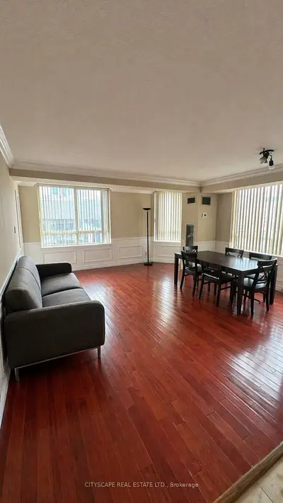 633 Bay Street 2011, Toronto C01, On M5g 2g4