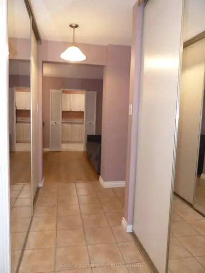 177 Linus Road 906, Toronto, On M2j 4s5