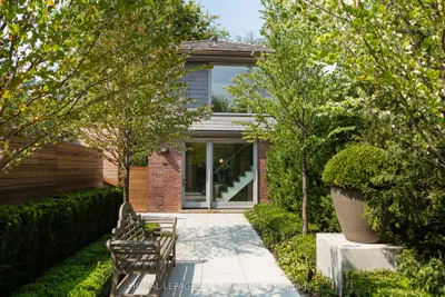 78 Roxborough Street E 400, Toronto C09, On M4w 1v8