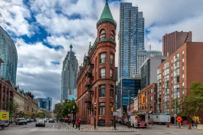 30 Church Street 905, Toronto C08, On M5e 1s7