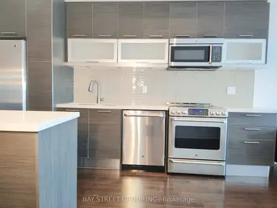 388 Yonge Street 6704, Toronto C01, On M5b 0a4