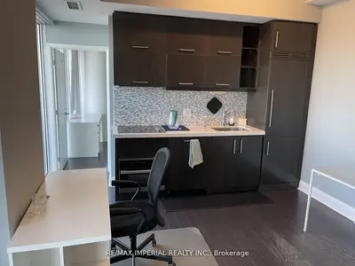 65 St Mary Street 4007, Toronto C01, On M5s 0a6