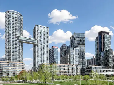 10 Capreol Court 1055, Toronto C01, On M5v 4b3