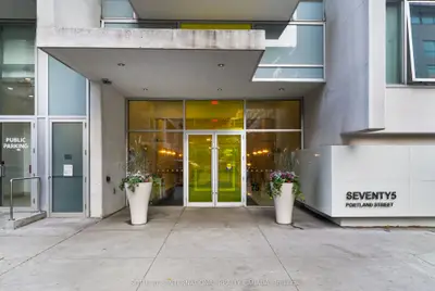 75 Portland Street 302, Toronto C01, On M5v 2m9