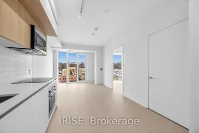322 Dupont Street 810, Toronto C02, On M5r 0e3