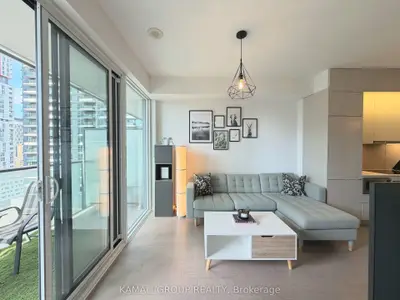 101 Peter Street 1712, Toronto C01, On M5v 0g6