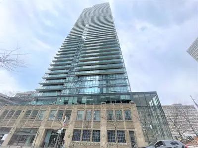 832 Bay Street 608, Toronto C01, On M5s 1z6