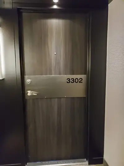 210 Victoria Street 3302, Toronto C08, On M5b 2r3