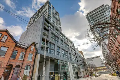 55 Ontario Street 706, Toronto C08, On M5a 0t8