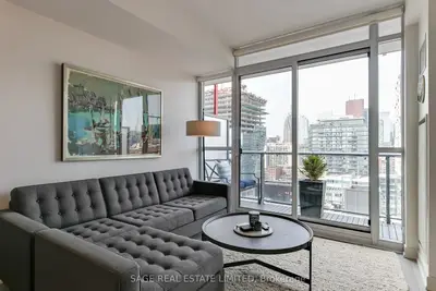 120 Parliament Street 1313, Toronto C08, On M5a 0n6