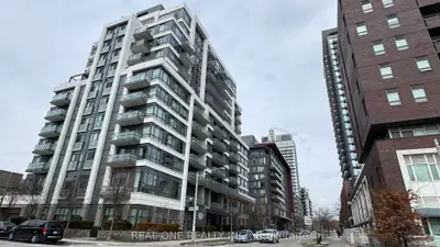 200 Sackville Street 402, Toronto C08, On M5a 0c4