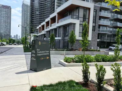 27 Mcmahon Drive S 2702, Toronto C15, On L3r 9y7