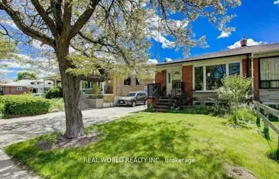 38 Roywood Drive Ground & Bsmt, Toronto C13, On M3a 2c6