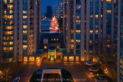 22 Olive Avenue 216, Toronto C14, On M2n 7g6